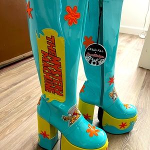 Mystery Machine Platform Boots